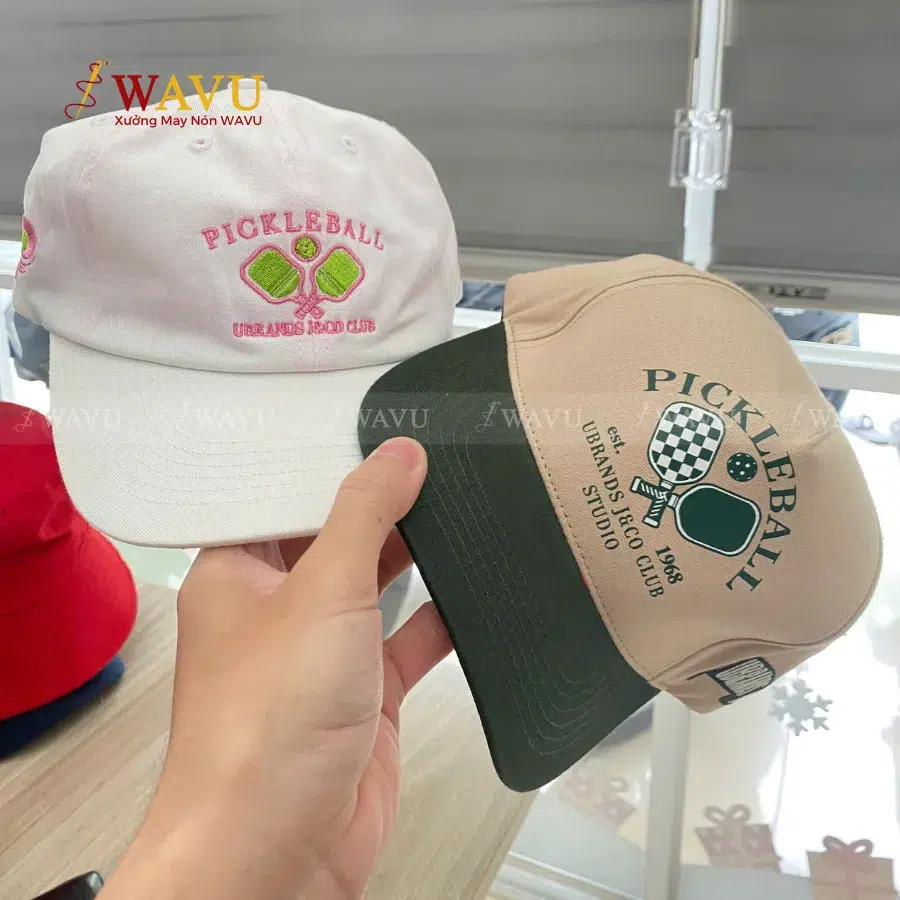 Xem mẫu nón thực tế