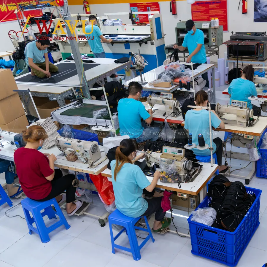 Xưởng may nón trẻ em
