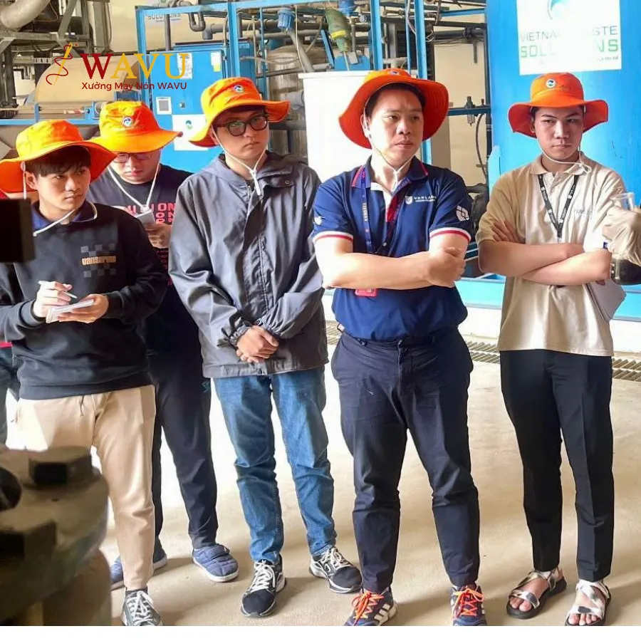 Mũ tai bèo bảo hộ công nhân
