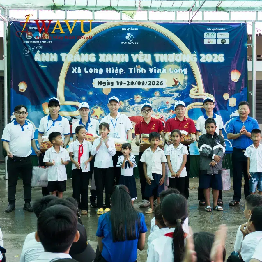 Wavu trao quà cho các em nhỏ tại trường tiểu học Tân Hiệp (4)